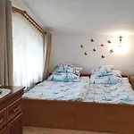 Pansiyon - *