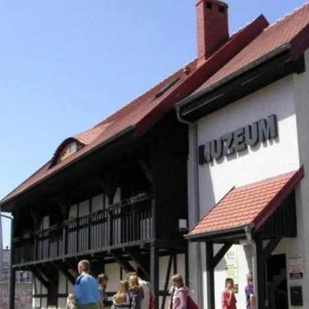 - Quarto em Acomodações Particulares *