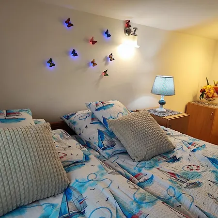 Quarto em Acomodações Particulares - *