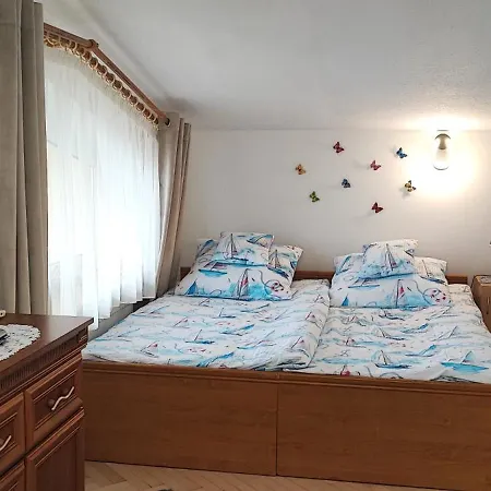 Quarto em Acomodações Particulares - *
