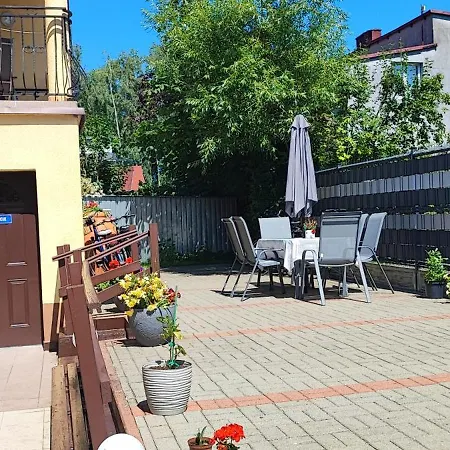 - * Ustka