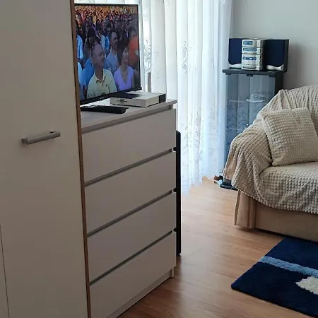 ホームステイ - ウストカ